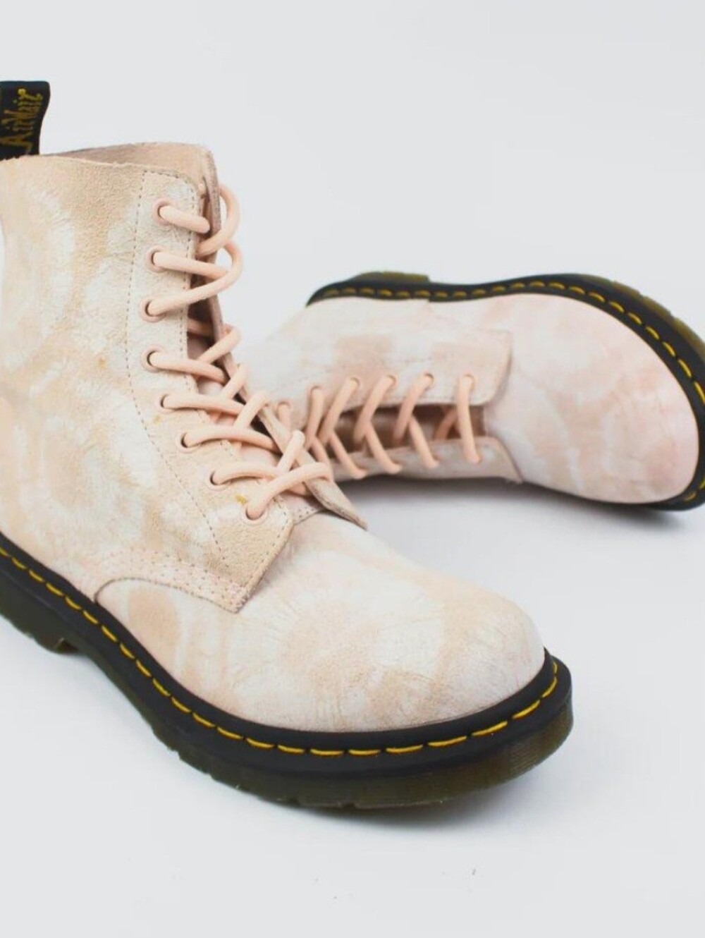 Dr. Martens Light Pink Tie Dye Combat Boots. Womens Size 8. EXCELLENT CONDITION! - Picture 3 of 14